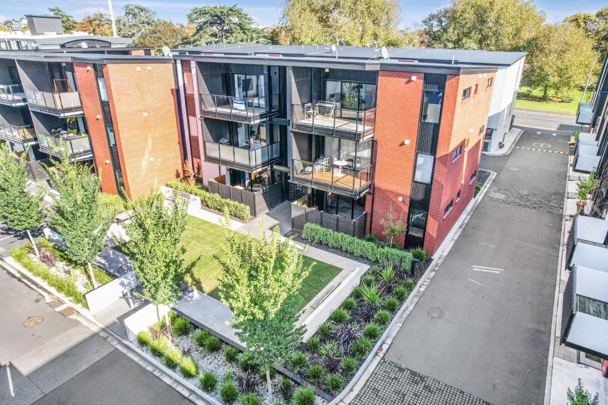 Modern & Central City - By Kosh Bnb Hamilton Kültér fotó